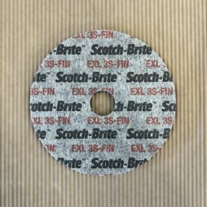Koło ze sprasowanej włókniny 3M Scotch-Brite EXL XL-UW 125 x 6 x 22,23 mm - obrazek 2